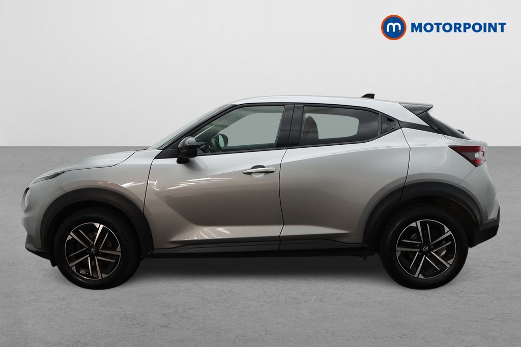 Nissan Juke N-Connecta Manual Petrol SUV - Stock Number (1655815) - Passenger side