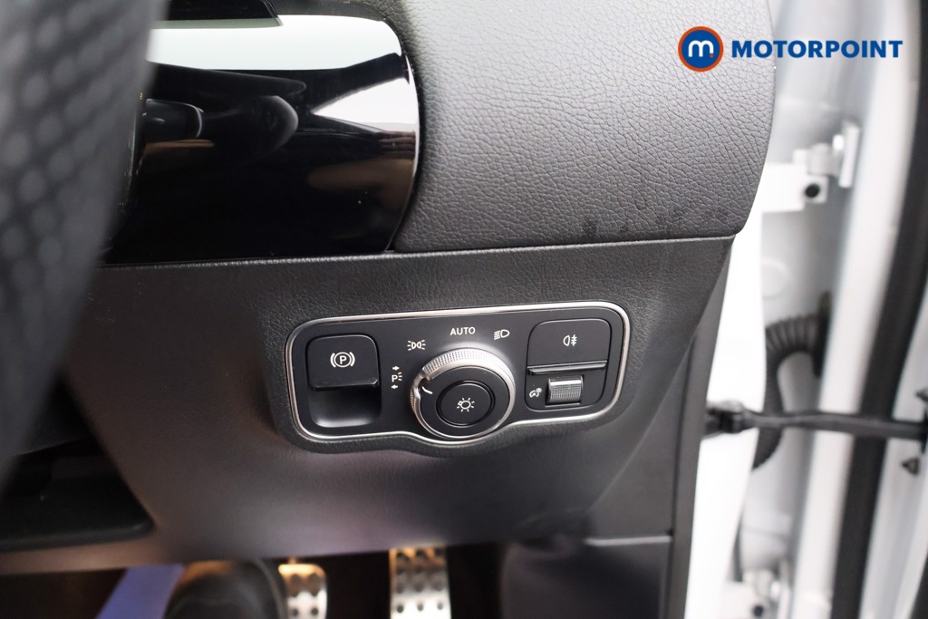 Mercedes-Benz GLA Amg Line Automatic Petrol SUV - Stock Number (1660075) - 7th supplementary image
