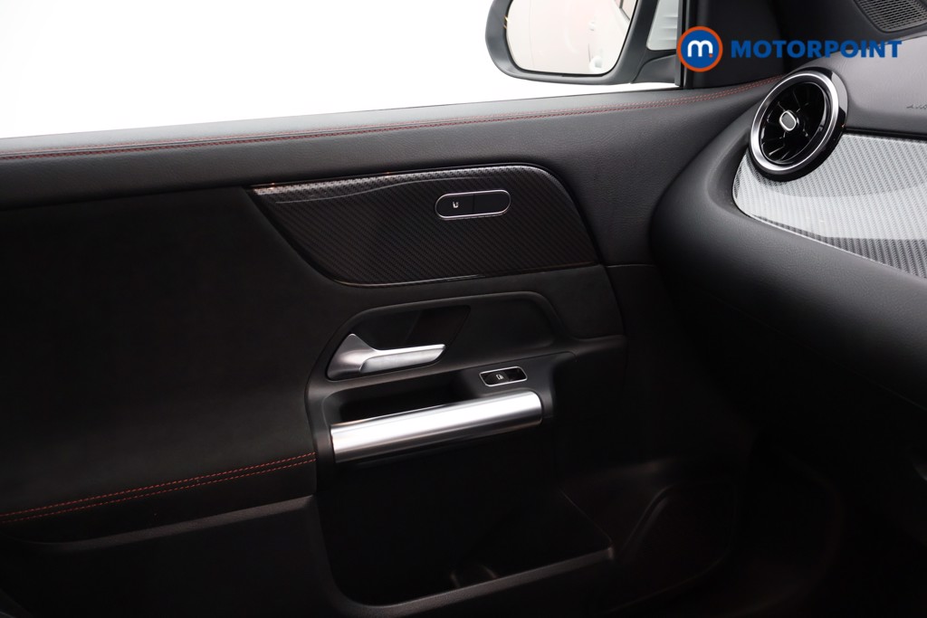 Mercedes-Benz GLA Amg Line Automatic Petrol SUV - Stock Number (1660075) - 12th supplementary image