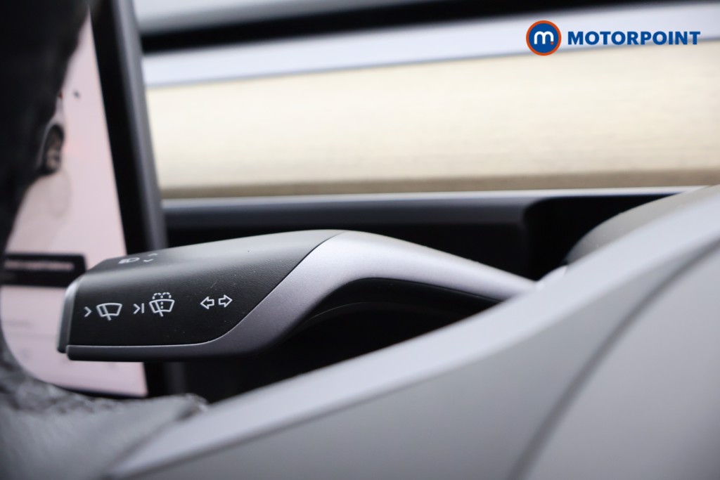 Tesla Model Y Rwd 5Dr Auto Automatic Electric SUV - Stock Number (1660112) - 4th supplementary image