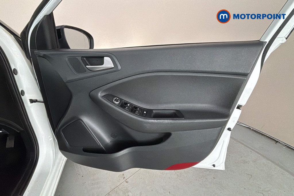 Hyundai I20 Play Manual Petrol Hatchback - Stock Number (1660635) - 19th supplementary image