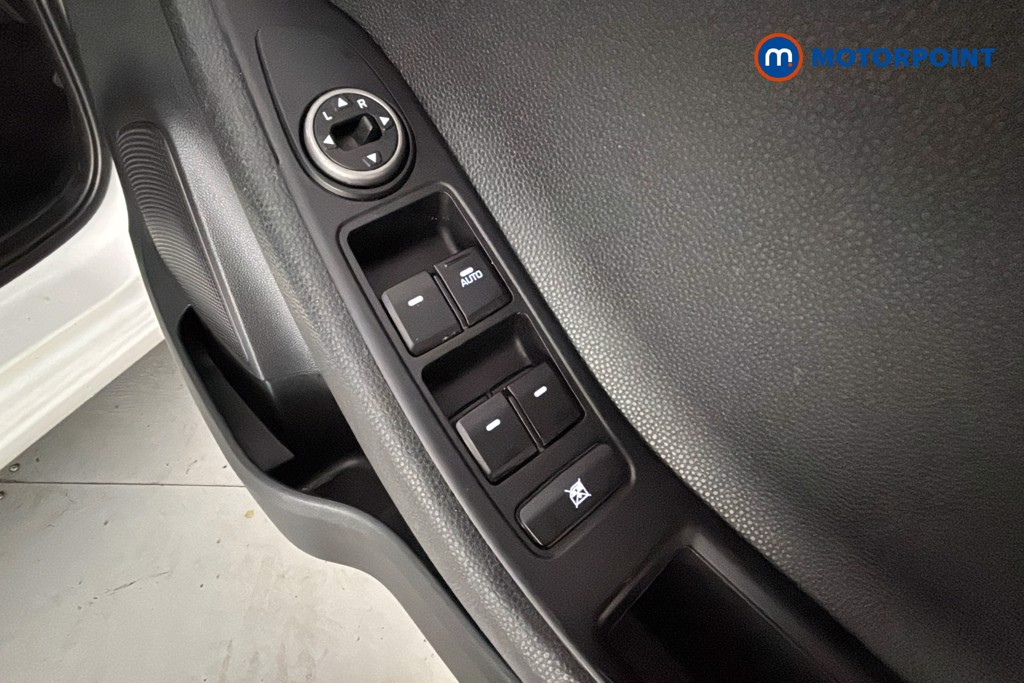 Hyundai I20 Play Manual Petrol Hatchback - Stock Number (1660635) - 20th supplementary image