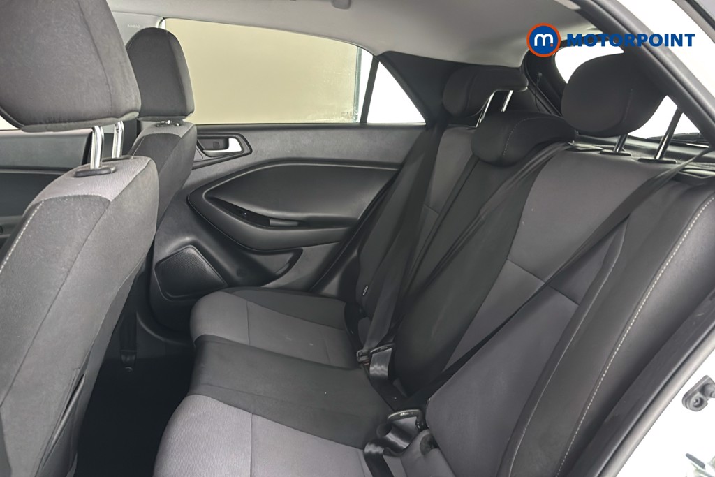 Hyundai I20 Play Manual Petrol Hatchback - Stock Number (1660635) - 23rd supplementary image