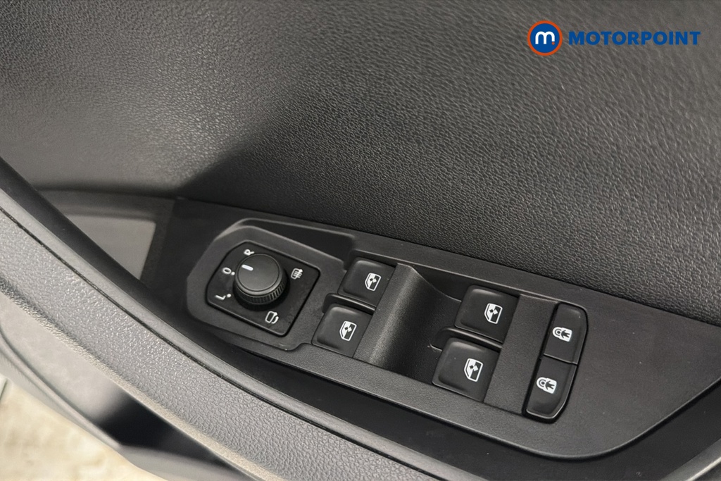 Skoda Karoq Se L Automatic Petrol SUV - Stock Number (1662086) - 19th supplementary image