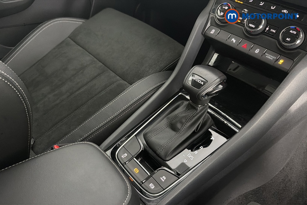 Skoda Karoq Se L Automatic Petrol SUV - Stock Number (1662087) - 15th supplementary image