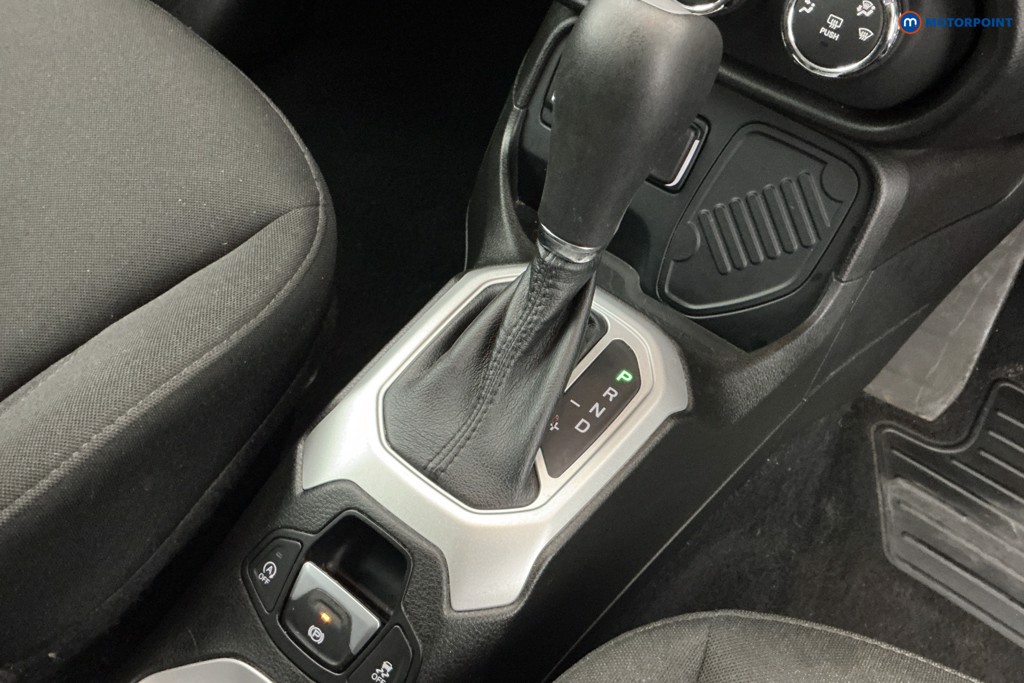 Jeep Renegade Longitude Automatic Petrol SUV - Stock Number (1662379) - 14th supplementary image
