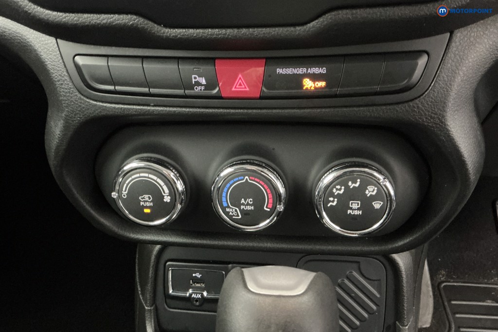 Jeep Renegade Longitude Automatic Petrol SUV - Stock Number (1662379) - 16th supplementary image