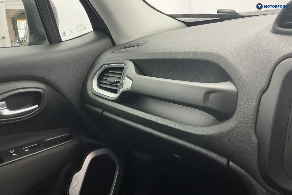Jeep Renegade Longitude Automatic Petrol SUV - Stock Number (1662379) - 17th supplementary image