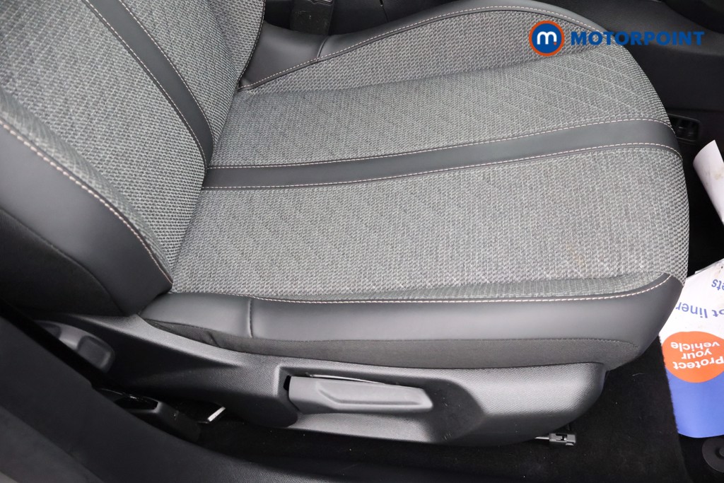 Peugeot 2008 Allure Automatic Electric SUV - Stock Number (1665135) - 17th supplementary image