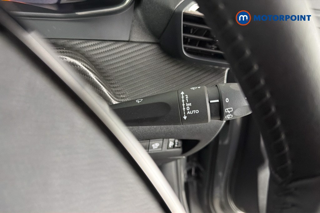 Peugeot 2008 Allure Manual Petrol SUV - Stock Number (1665833) - 7th supplementary image