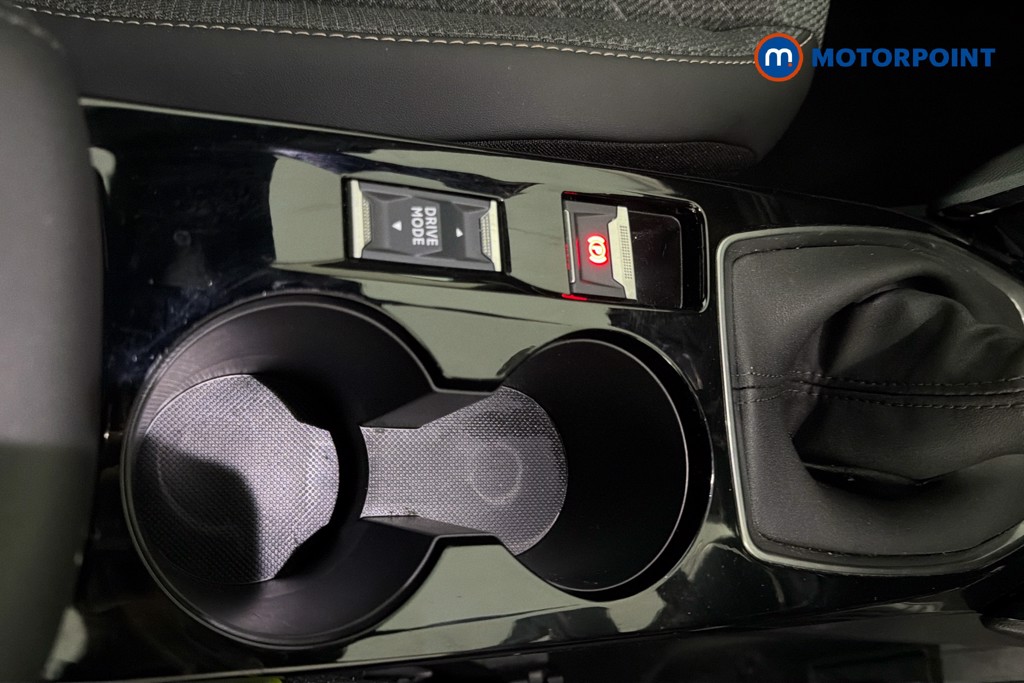 Peugeot 2008 Allure Manual Petrol SUV - Stock Number (1665833) - 13th supplementary image