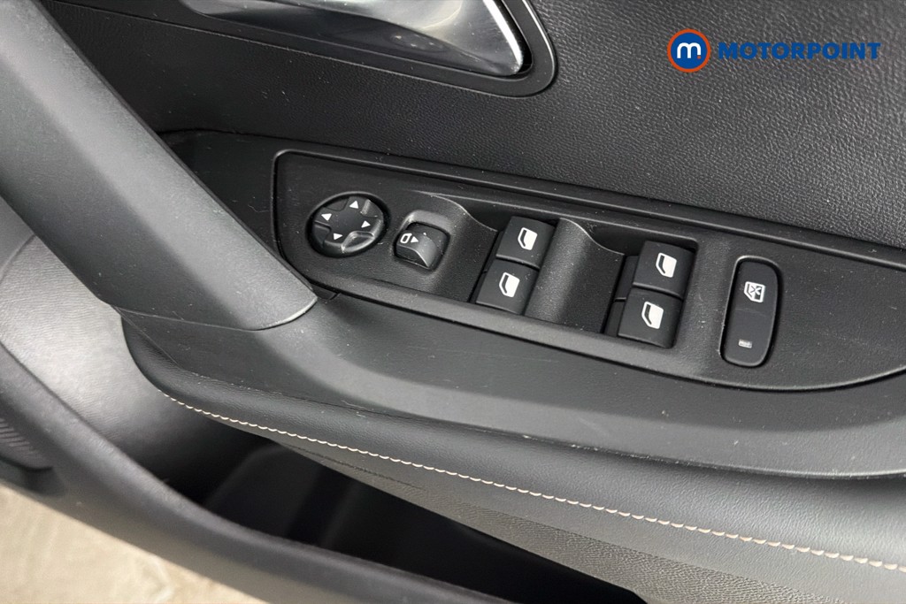 Peugeot 2008 Allure Manual Petrol SUV - Stock Number (1665833) - 20th supplementary image