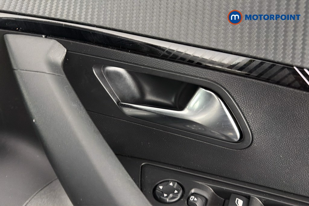 Peugeot 2008 Allure Manual Petrol SUV - Stock Number (1665833) - 42nd supplementary image