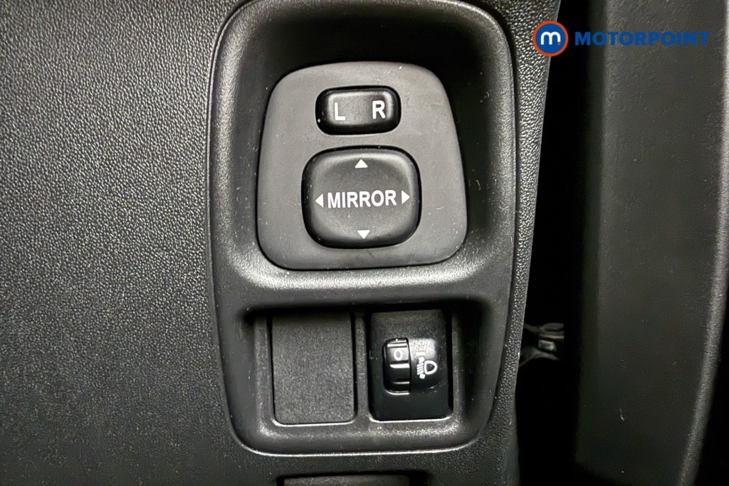 Toyota Aygo X-Play Manual Petrol Hatchback - Stock Number (1665859) - 16th supplementary image