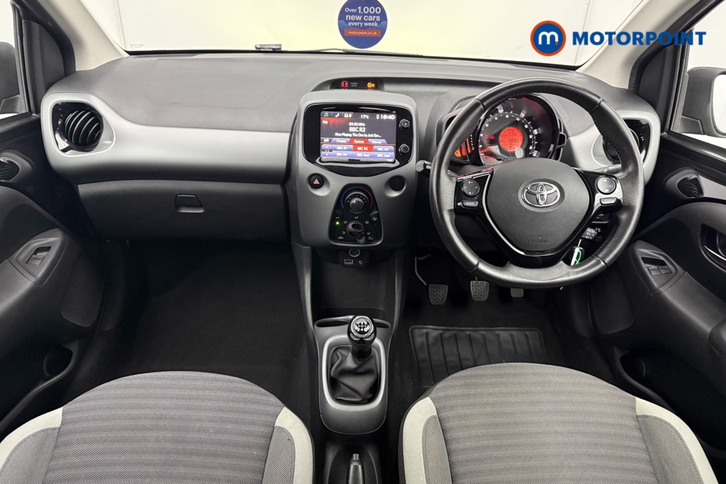 Toyota Aygo X-Play Manual Petrol Hatchback - Stock Number (1665859) - 1st supplementary image