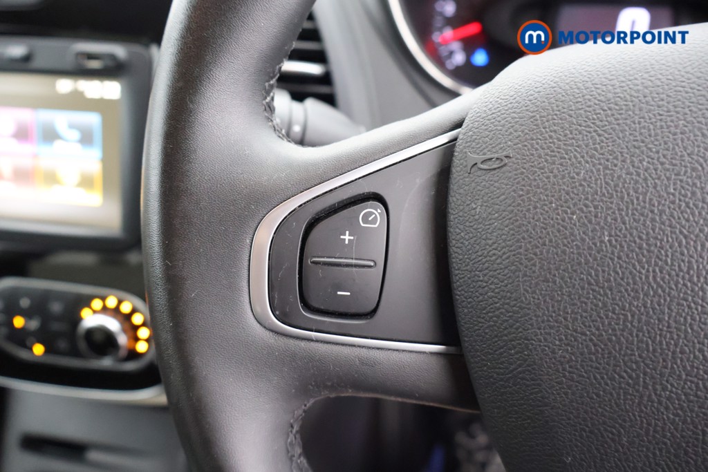 Renault Captur Iconic Manual Diesel SUV - Stock Number (1666128) - 2nd supplementary image