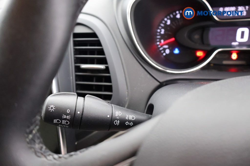Renault Captur Iconic Manual Diesel SUV - Stock Number (1666128) - 5th supplementary image