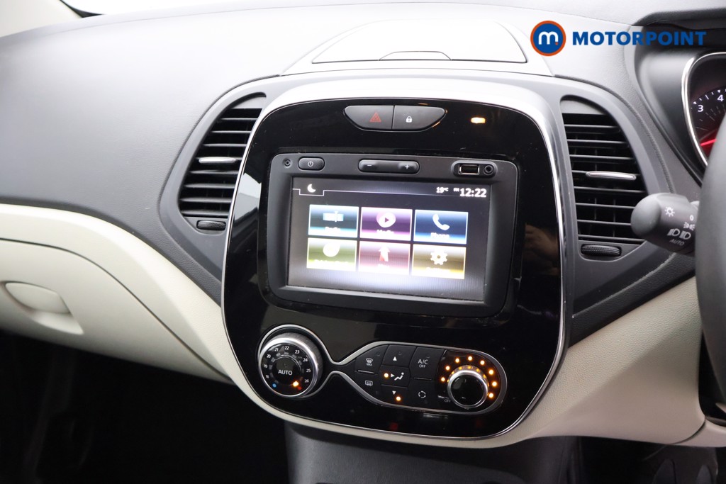 Renault Captur Iconic Manual Diesel SUV - Stock Number (1666128) - 9th supplementary image
