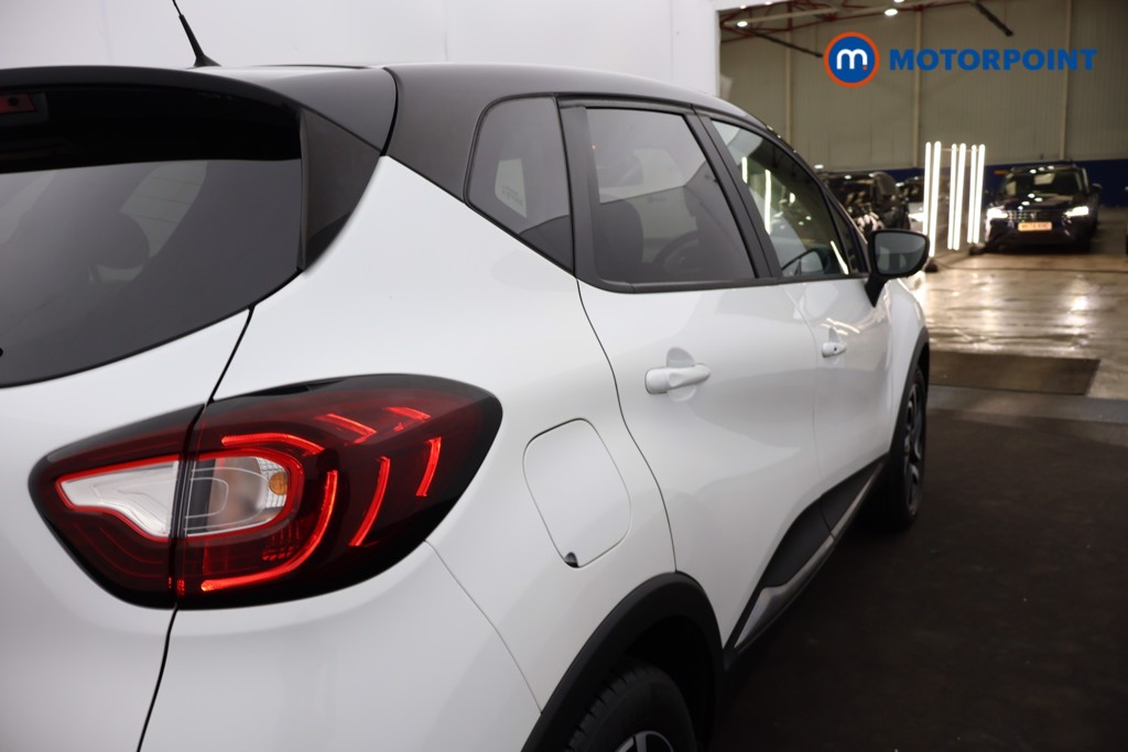 Renault Captur Iconic Manual Diesel SUV - Stock Number (1666128) - 29th supplementary image