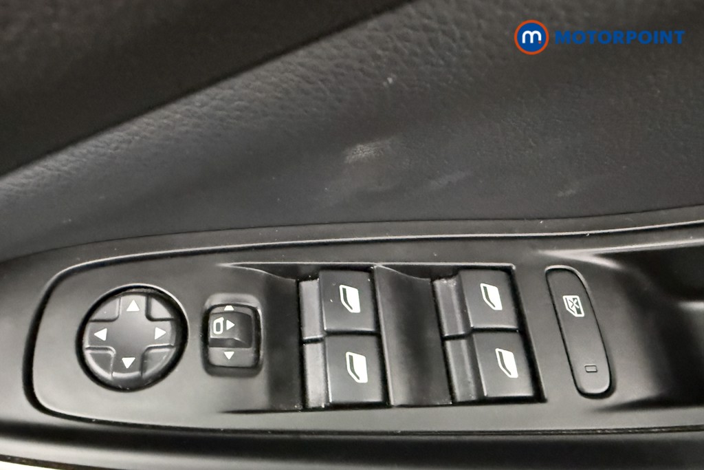 Vauxhall Grandland Ultimate Manual Petrol SUV - Stock Number (1666972) - 19th supplementary image