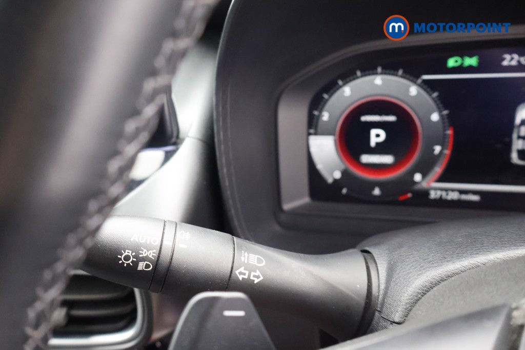 Nissan Juke N-Connecta Automatic Petrol SUV - Stock Number (1667432) - 5th supplementary image
