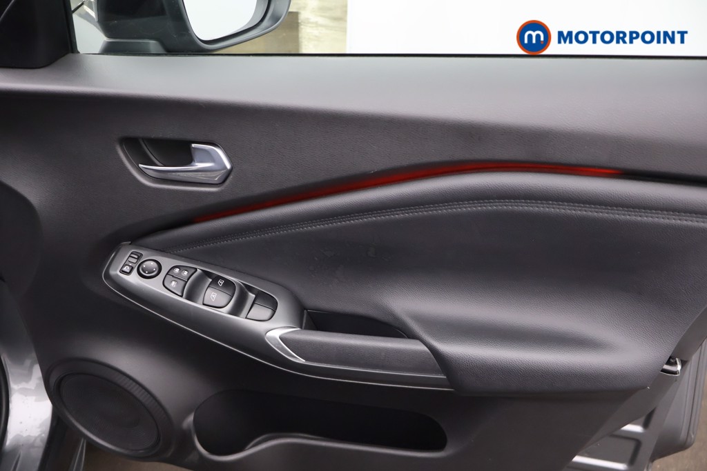 Nissan Juke N-Connecta Automatic Petrol SUV - Stock Number (1667432) - 13th supplementary image
