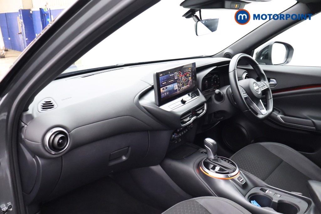 Nissan Juke N-Connecta Automatic Petrol SUV - Stock Number (1667432) - 22nd supplementary image