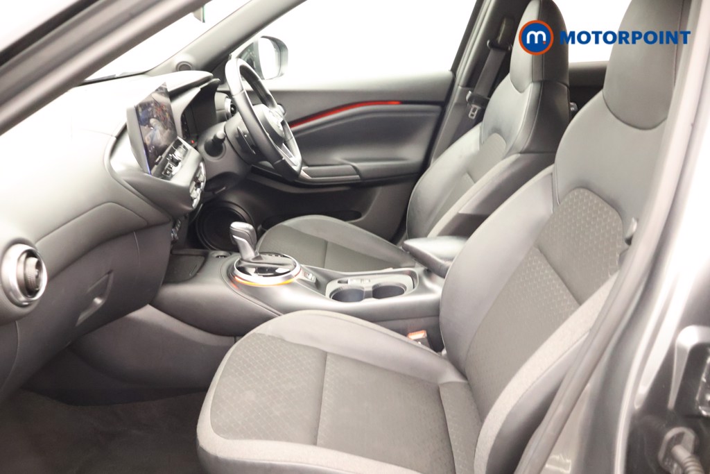 Nissan Juke N-Connecta Automatic Petrol SUV - Stock Number (1667432) - 23rd supplementary image