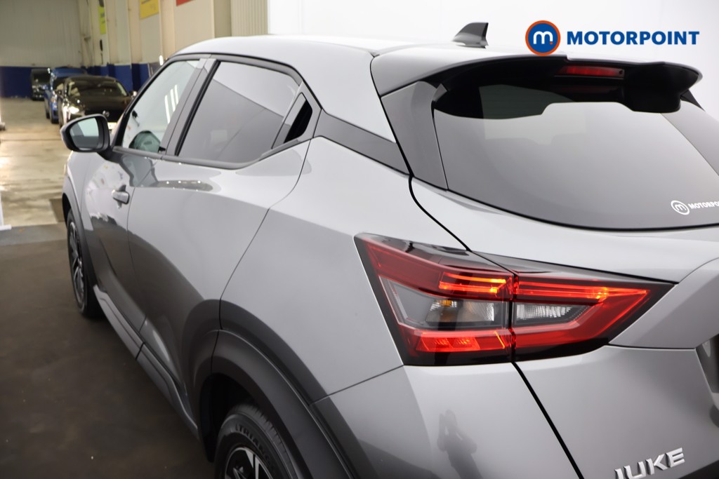 Nissan Juke N-Connecta Automatic Petrol SUV - Stock Number (1667432) - 28th supplementary image