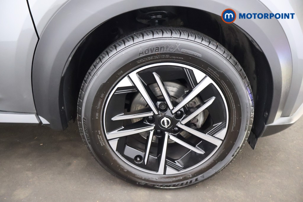Nissan Juke N-Connecta Automatic Petrol SUV - Stock Number (1667432) - 32nd supplementary image