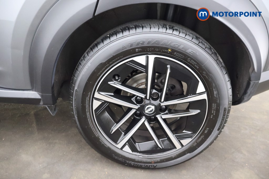 Nissan Juke N-Connecta Automatic Petrol SUV - Stock Number (1667432) - 36th supplementary image