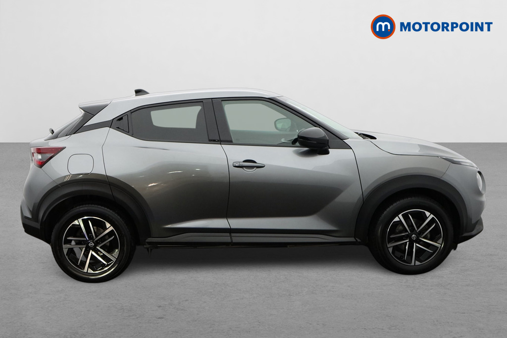 Nissan Juke N-Connecta Automatic Petrol SUV - Stock Number (1667432) - Drivers side