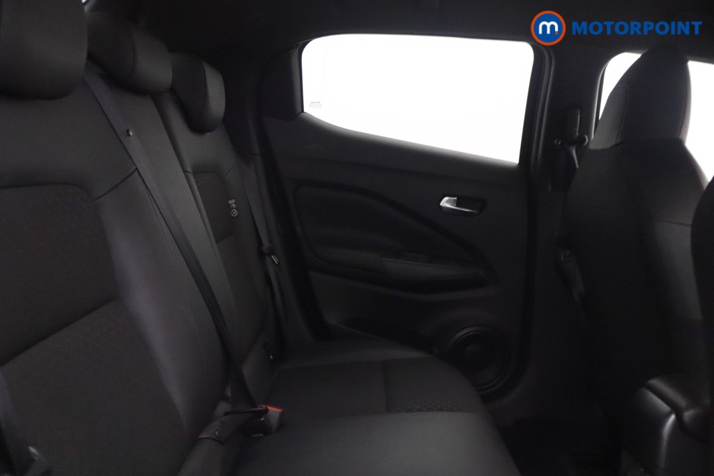Nissan Juke N-Connecta Automatic Petrol SUV - Stock Number (1667464) - 8th supplementary image