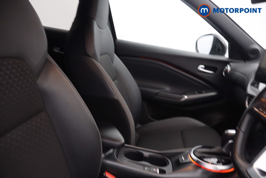 Nissan Juke N-Connecta Automatic Petrol SUV - Stock Number (1667464) - 12th supplementary image
