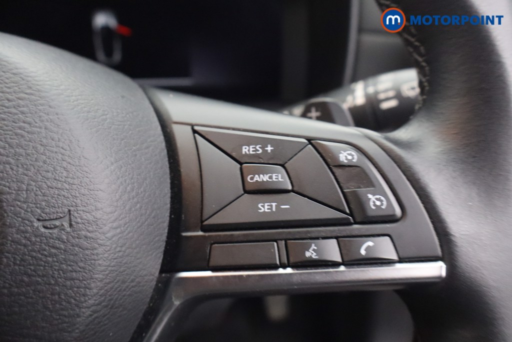 Nissan Juke N-Connecta Automatic Petrol SUV - Stock Number (1667464) - 14th supplementary image