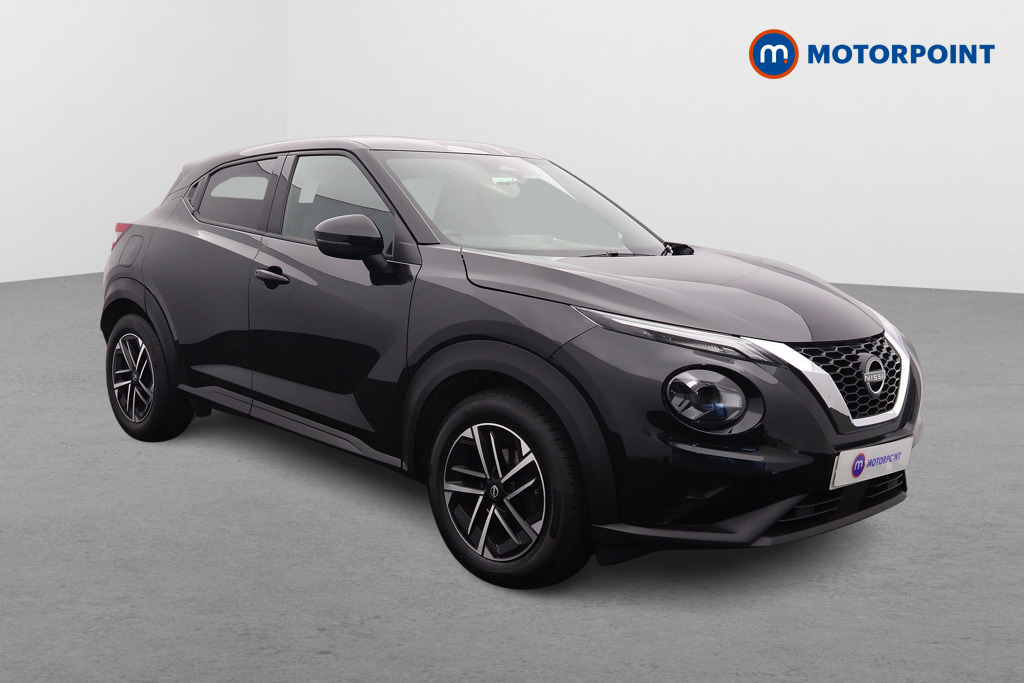 Nissan Juke N-Connecta Automatic Petrol SUV - Stock Number (1667464) - Drivers side front corner