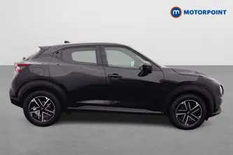 Nissan Juke N-Connecta Automatic Petrol SUV - Stock Number (1667464) - Drivers side