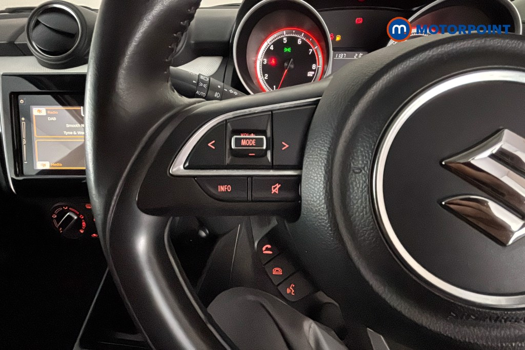 Suzuki Swift Attitude Manual Petrol Hatchback - Stock Number (1667578) - 3rd supplementary image