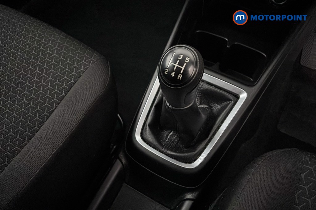 Suzuki Swift Attitude Manual Petrol Hatchback - Stock Number (1667578) - 15th supplementary image