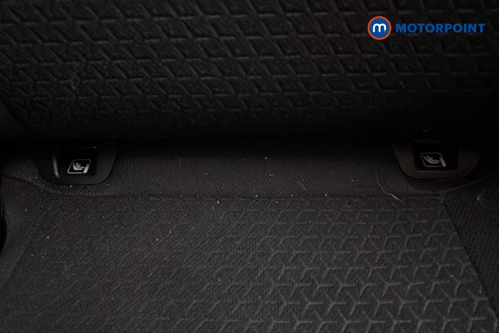Suzuki Swift Attitude Manual Petrol Hatchback - Stock Number (1667578) - 29th supplementary image