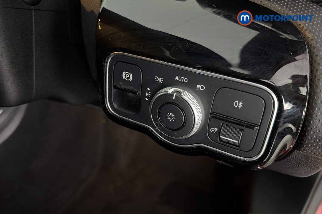 Mercedes-Benz A Class Sport Executive Edition Automatic Petrol Hatchback - Stock Number (1668138) - 25th supplementary image