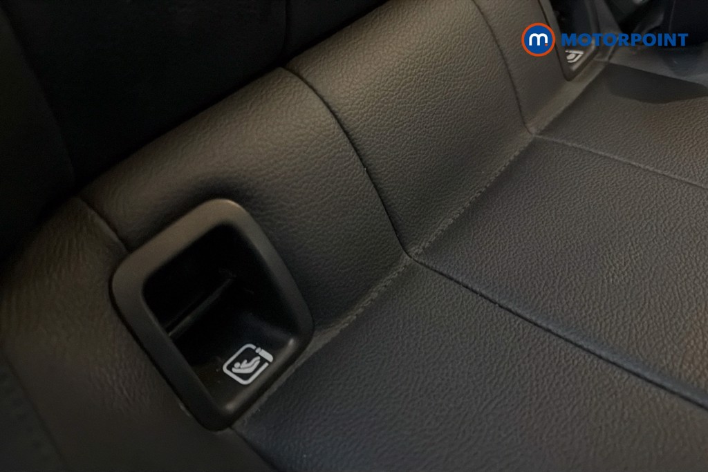 Mercedes-Benz A Class Sport Executive Edition Automatic Petrol Hatchback - Stock Number (1668138) - 32nd supplementary image