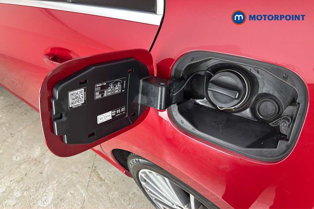Mercedes-Benz A Class Sport Executive Edition Automatic Petrol Hatchback - Stock Number (1668138) - 41st supplementary image