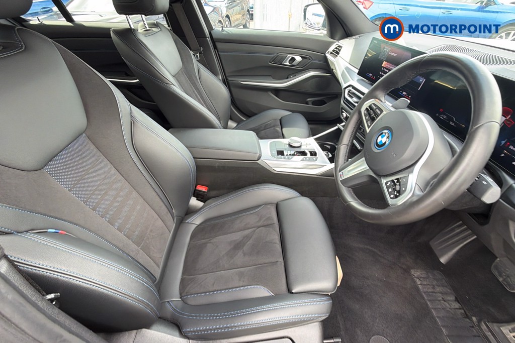 BMW 3 Series M Sport Automatic Petrol Plug-In Hybrid Saloon - Stock Number (1668211) - 18th supplementary image