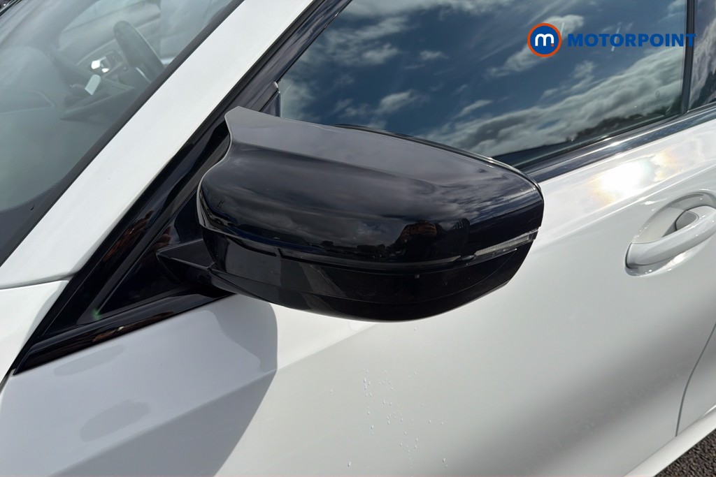 BMW 3 Series M Sport Automatic Petrol Plug-In Hybrid Saloon - Stock Number (1668211) - 19th supplementary image