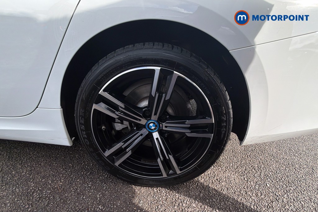 BMW 3 Series M Sport Automatic Petrol Plug-In Hybrid Saloon - Stock Number (1668211) - 20th supplementary image