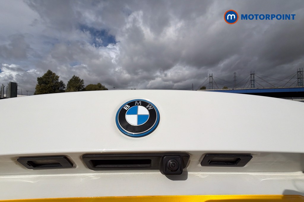 BMW 3 Series M Sport Automatic Petrol Plug-In Hybrid Saloon - Stock Number (1668211) - 25th supplementary image