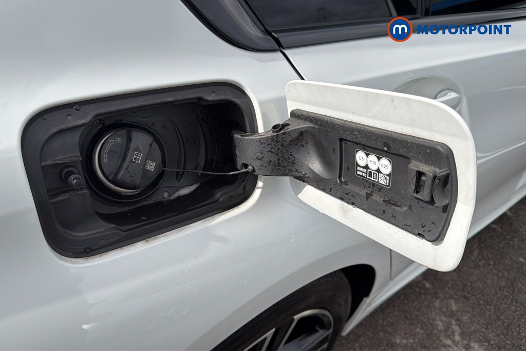 BMW 3 Series M Sport Automatic Petrol Plug-In Hybrid Saloon - Stock Number (1668211) - 27th supplementary image
