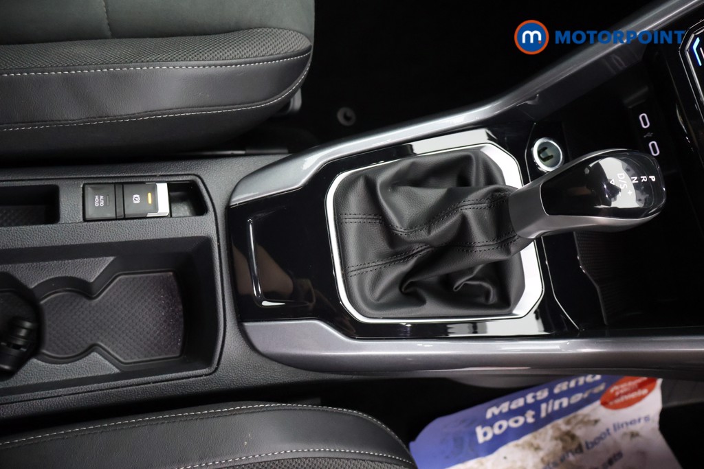 Volkswagen T-Roc Style Automatic Petrol SUV - Stock Number (1668583) - 11th supplementary image