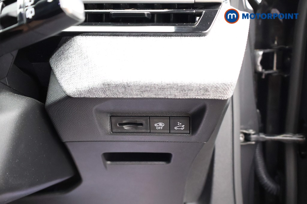 Peugeot 5008 GT Automatic Petrol SUV - Stock Number (1668988) - 7th supplementary image
